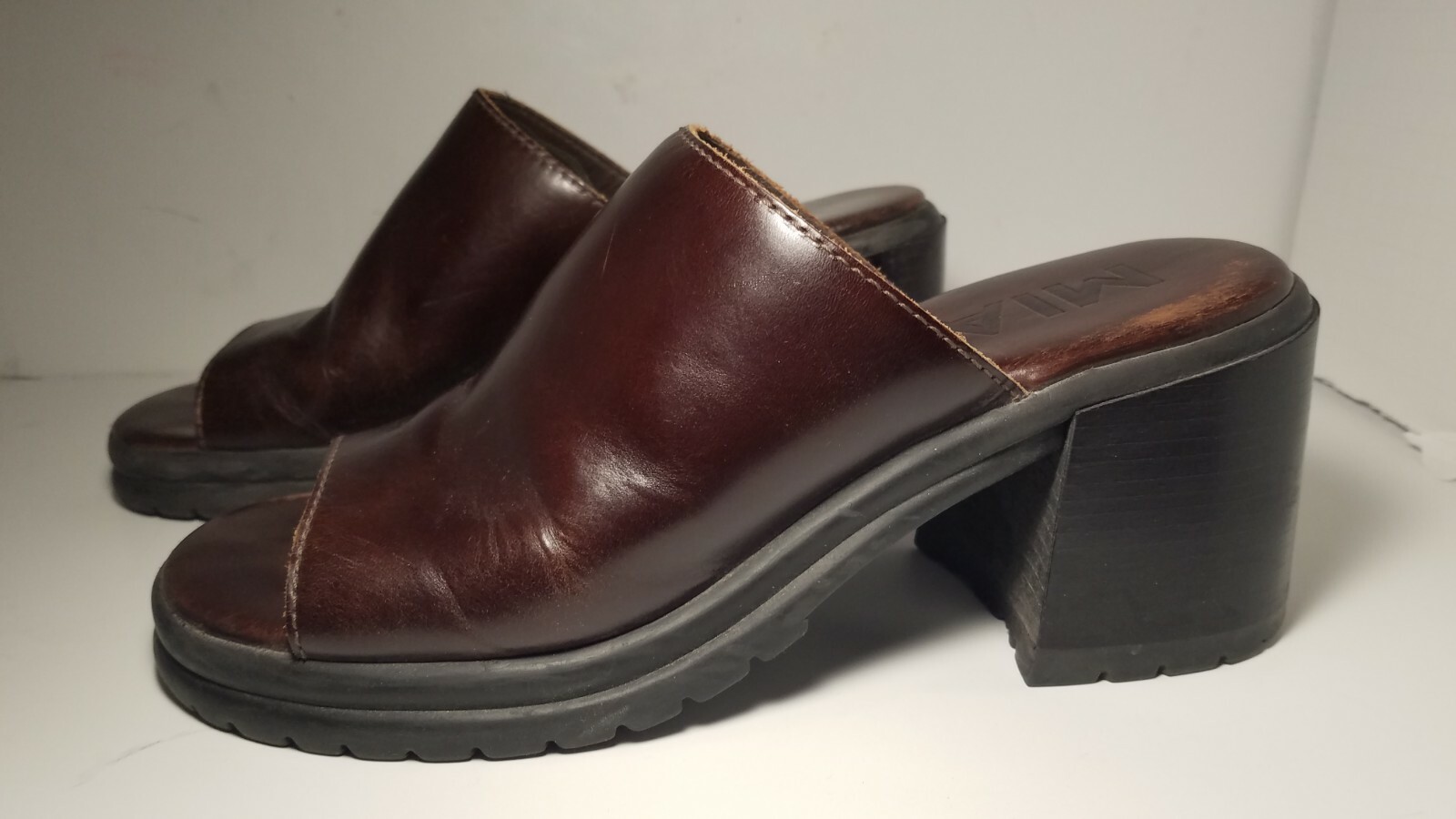 Vintage 90s Y2K MIA Brown Leather 